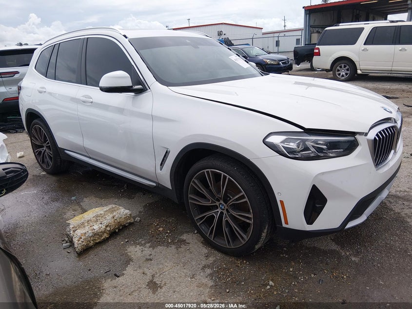 2024 BMW X3 VIN WBX47DP05RN309542 IAAI salvage auction — LEFT FRONT, Salvage Title, sold $14,000 on 2026-09-06 (photo 1)