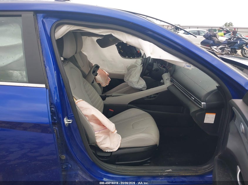 2025 Hyundai Elantra VIN KMHLN4DJ4SU122148 IAAI salvage auction — ROLLOVER, Salvage (Arkansas), sold $1,200 on 2026-08-02 (photo 5)