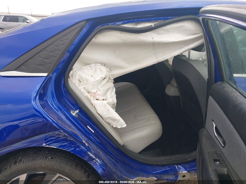 2025 Hyundai Elantra VIN KMHLN4DJ4SU122148 IAAI salvage auction — ROLLOVER, Salvage (Arkansas), sold $1,200 on 2026-08-02 (photo 8)
