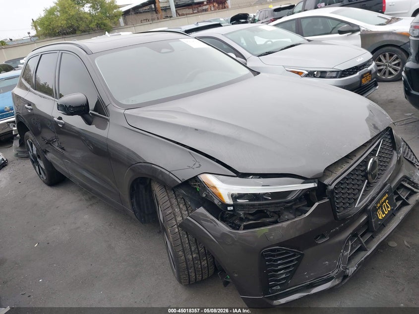2024 Volvo Xc60 VIN YV4H60DLXR1918669 IAAI salvage auction — LEFT FRONT, Salvage Title, sold $8,300 on 2026-07-22 (photo 1)