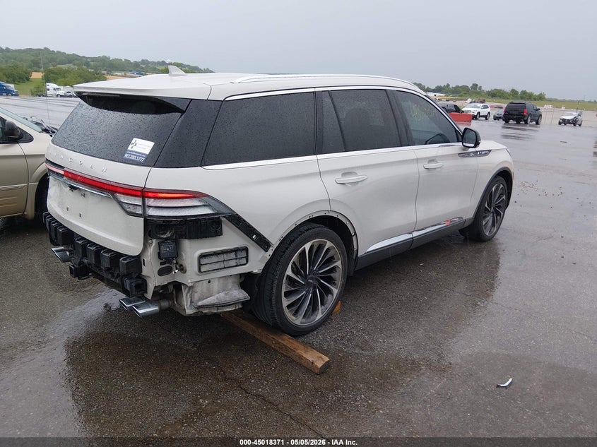 2020 Lincoln Aviator VIN 5LM5J7XC2LGL26978 IAAI salvage auction — REAR END, Salvage (Missouri), sold $13,550 on 2026-07-16 (photo 4)