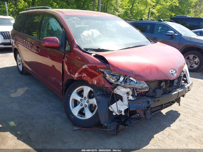 2015 Toyota Sienna VIN 5TDKK3DC9FS648662 IAAI salvage auction — FRONT END, Salvage - Greater Than 75% (Maryland), sold $1,500 on 2026-07-22 (photo 1)