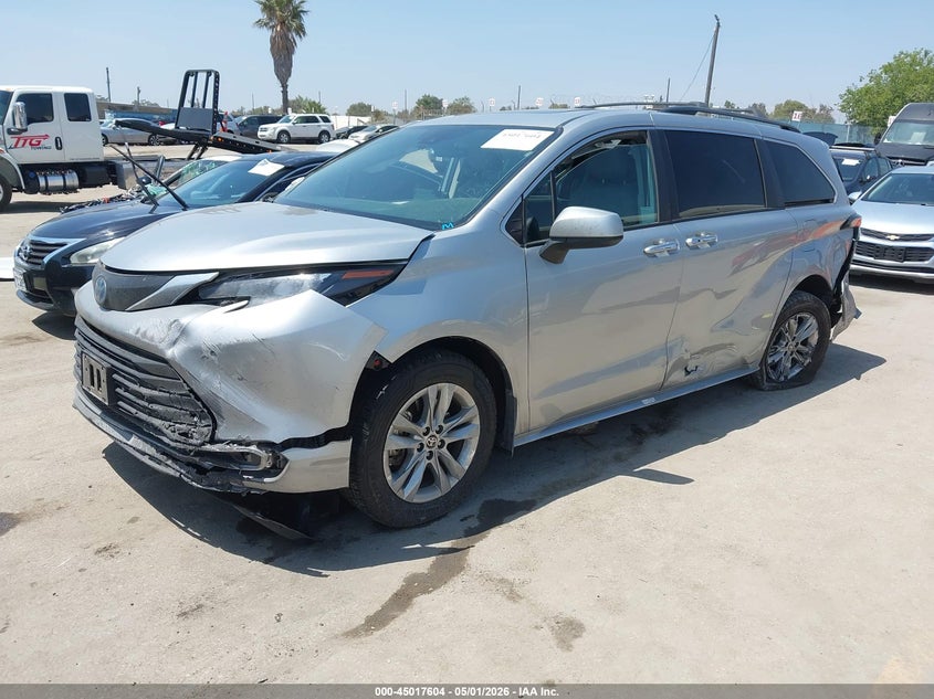 2024 Toyota Sienna VIN 5TDJRKEC7RS224790 IAAI salvage auction — LEFT & RIGHT, Salvage (California), sold $5,200 on 2026-07-15 (photo 2)