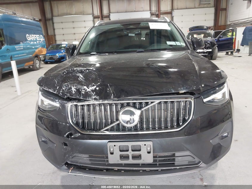2025 Volvo Xc40 VIN YV4L12UEXS2513465 IAAI salvage auction — RIGHT FRONT, Mv-907A (New York), sold $14,100 on 2026-07-08 (photo 6)