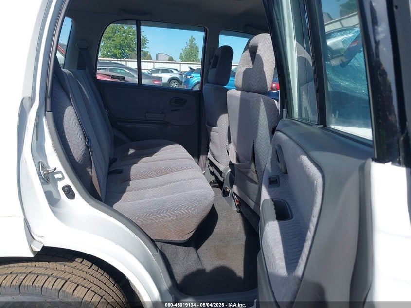 2001 Suzuki Grand vitara VIN JS3TD62V914155171 IAAI salvage auction — LEFT SIDE, Salvage (Idaho), sold $225 on 2026-07-14 (photo 8)