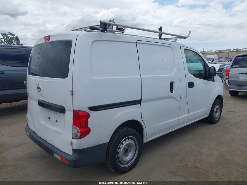 2015 Nissan Nv200 VIN 3N6CM0KN6FK735087 IAAI salvage auction — NORMAL WEAR, Salvage (California), sold $950 on 2026-07-08 (photo 4)