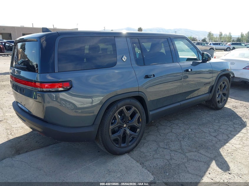 2026 Rivian R1s VIN 7PDSGCBA3TN089073 IAAI salvage auction — LEFT SIDE, Salvage (California), sold $23,600 on 2026-07-09 (photo 4)