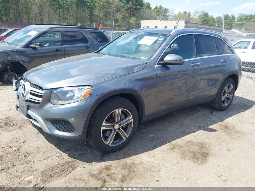 2016 Mercedes-benz Glc VIN WDC0G4KB7GF011743 IAAI salvage auction — RIGHT FRONT, Salvage (Massachusetts), sold $3,750 on 2026-07-17 (photo 2)