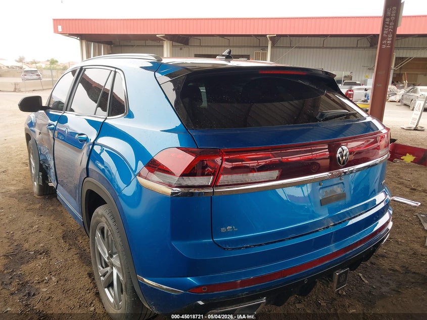 2024 Volkswagen Atlas cross sport VIN 1V2AE2CA3RC241454 IAAI salvage auction — SIDE, Salvage (Arizona), sold $12,900 on 2026-07-28 (photo 3)