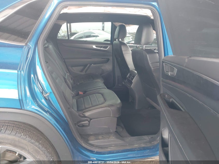 2024 Volkswagen Atlas cross sport VIN 1V2AE2CA3RC241454 IAAI salvage auction — SIDE, Salvage (Arizona), sold $12,900 on 2026-07-28 (photo 8)