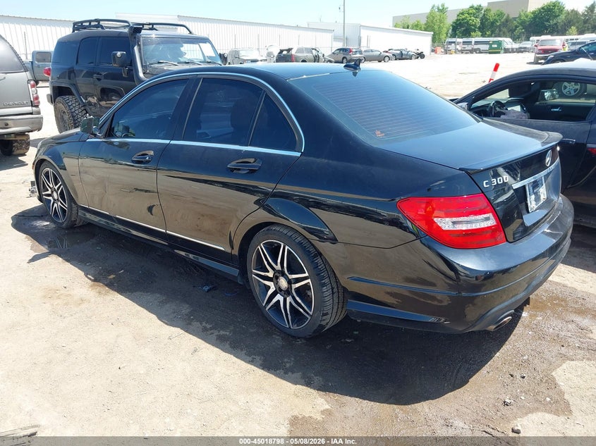 2013 Mercedes-benz VIN WDDGF8AB5DR288651 IAAI salvage auction — LEFT SIDE, Clear (Oklahoma), sold $2,425 on 2026-07-15 (photo 3)