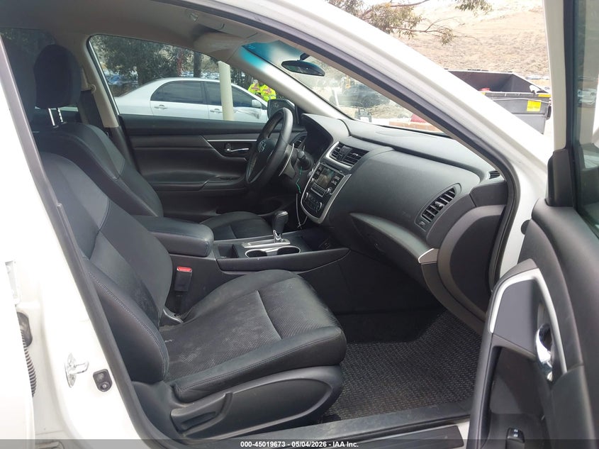2016 Nissan Altima VIN 1N4AL3AP7GC112270 IAAI salvage auction — TRANSMISSION, Salvage (California), sold $525 on 2026-07-11 (photo 5)