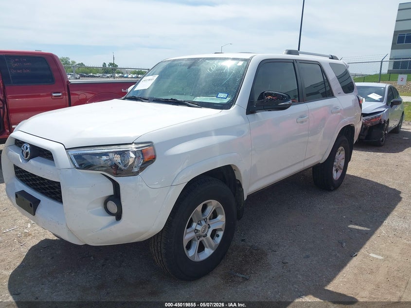 2019 Toyota 4runner VIN JTEBU5JR9K5664077 IAAI salvage auction — STORM DAMAGE, Original (Texas), sold $15,000 on 2026-07-14 (photo 2)