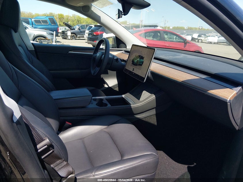 2024 Tesla Model y VIN 7SAYGDEDXRF192417 IAAI salvage auction — REAR END, Salvage (New Jersey), sold $10,200 on 2026-07-30 (photo 5)