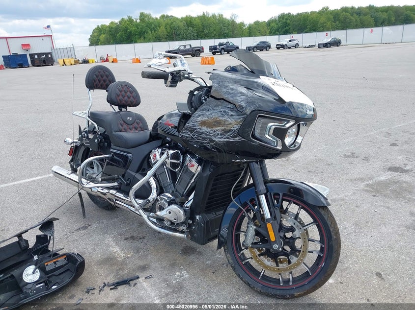 2020 Indian motorcycle co. Challenger VIN 56KLCARR8L3386322 IAAI salvage auction — SIDE, Salvage (Indiana), sold $4,500 on 2026-07-08 (photo 1)