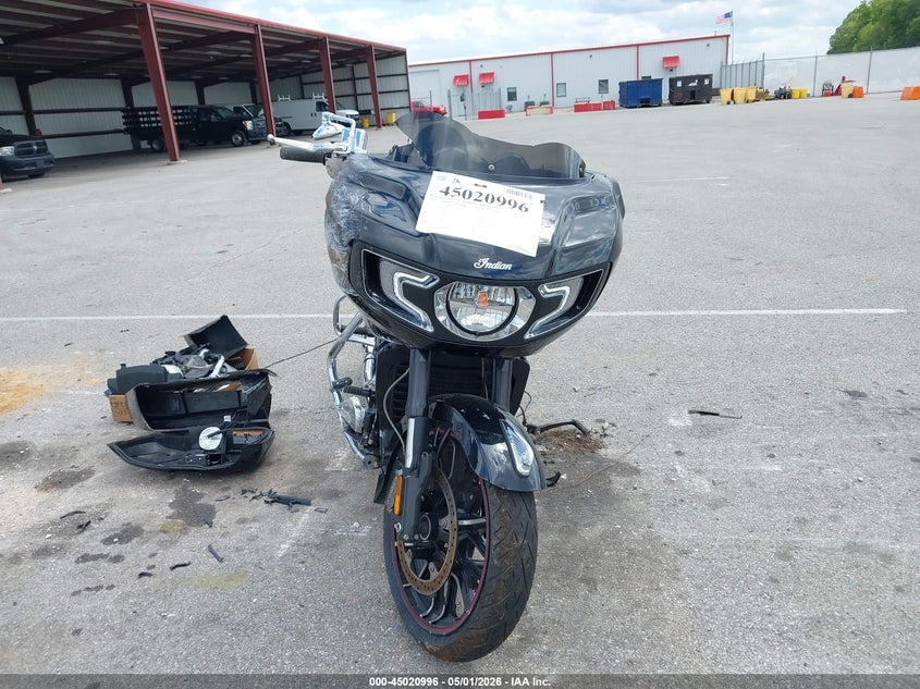2020 Indian motorcycle co. Challenger VIN 56KLCARR8L3386322 IAAI salvage auction — SIDE, Salvage (Indiana), sold $4,500 on 2026-07-08 (photo 5)