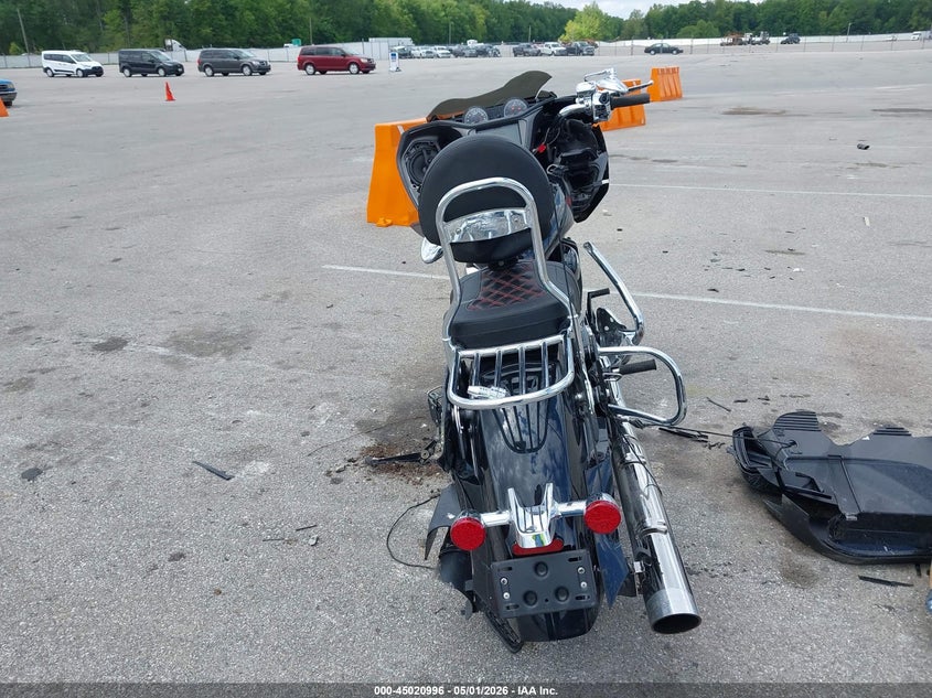 2020 Indian motorcycle co. Challenger VIN 56KLCARR8L3386322 IAAI salvage auction — SIDE, Salvage (Indiana), sold $4,500 on 2026-07-08 (photo 6)