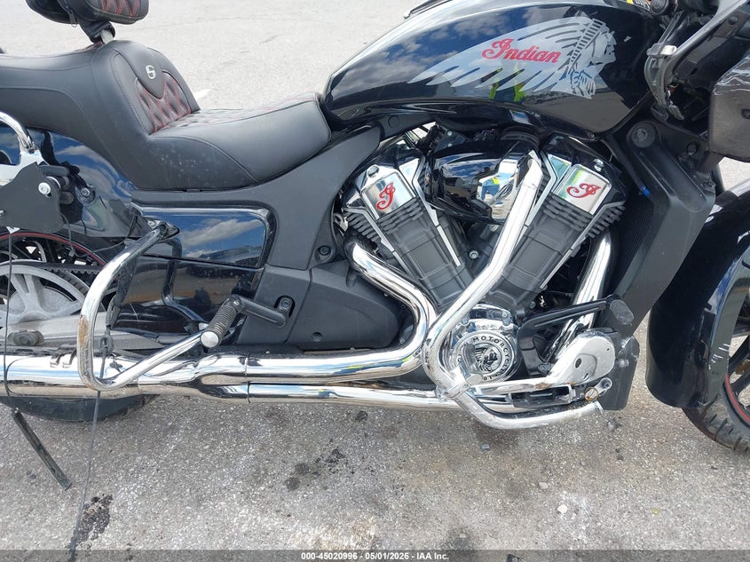 2020 Indian motorcycle co. Challenger VIN 56KLCARR8L3386322 IAAI salvage auction — SIDE, Salvage (Indiana), sold $4,500 on 2026-07-08 (photo 8)