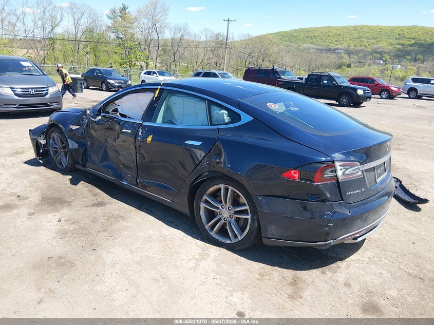 2014 Tesla Model s VIN 5YJSA1H10EFP34798 IAAI salvage auction — LEFT SIDE, Salvage (Idaho), sold $2,050 on 2026-07-11 (photo 3)