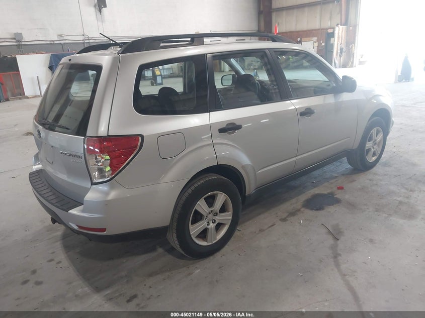 2010 Subaru Forester VIN JF2SH6BC2AH902665 IAAI salvage auction — NORMAL WEAR, Clear (New York), sold $650 on 2026-07-22 (photo 4)