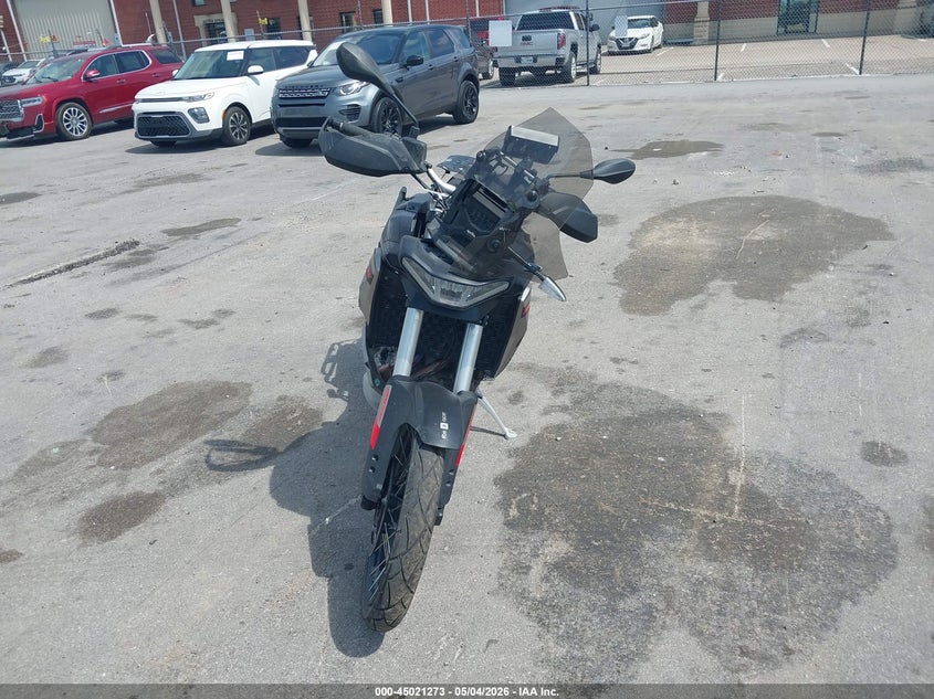 2024 Aprilia Tuareg VIN ZD4XBUA00RS002013 IAAI salvage auction — RIGHT SIDE, Original (Texas), sold $5,200 on 2026-08-04 (photo 5)