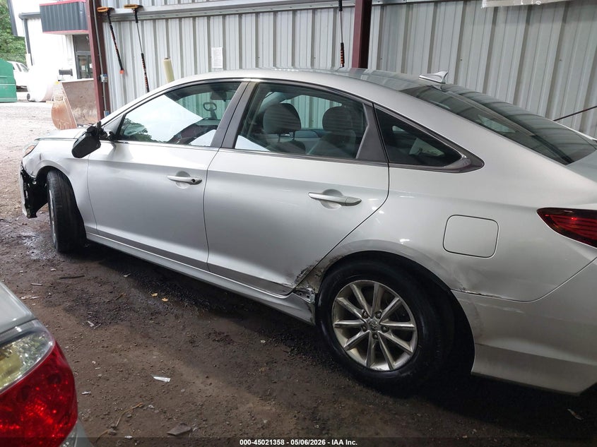 2018 Hyundai Sonata VIN 5NPE24AF8JH615264 IAAI salvage auction — FRONT & REAR, Clear (Virginia), sold $2,250 on 2026-07-25 (photo 6)