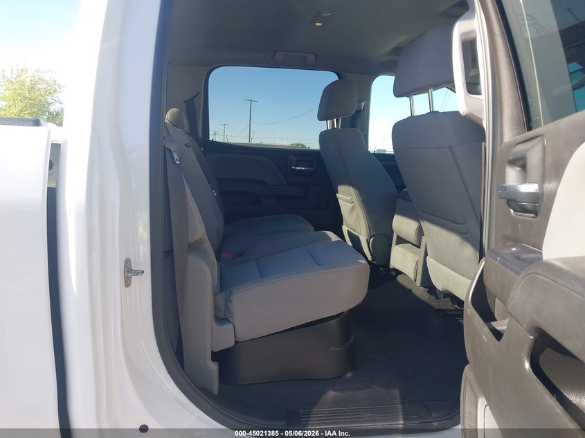 2019 Gmc SIERRA VIN 1GT42TCY3KF120339 IAAI salvage auction — REAR END, Salvage Title, sold $11,100 on 2026-07-30 (photo 6)