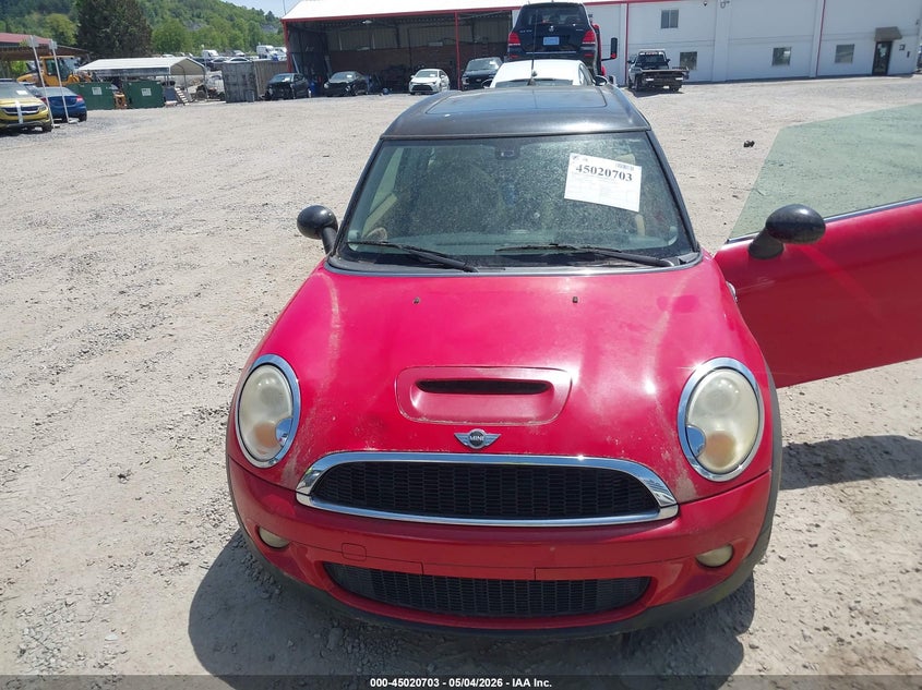 2010 Mini Cooper VIN WMWMM3C54ATP94092 IAAI salvage auction — NORMAL WEAR, Clear (Michigan), sold $125 on 2026-07-31 (photo 6)