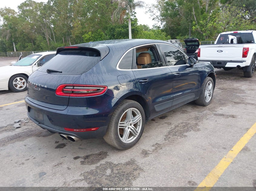 2017 Porsche Macan VIN WP1AB2A59HLB15435 IAAI salvage auction — UNDERCARRIAGE, Rebuildable (Florida), sold $2,350 on 2026-07-06 (photo 4)