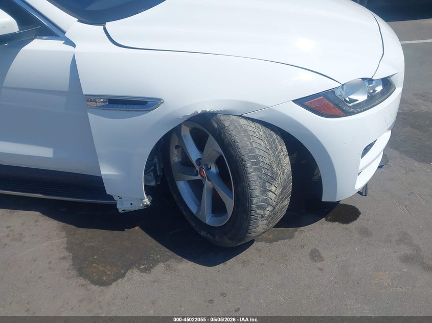 2019 Jaguar F-pace VIN SADCJ2FX5KA359761 IAAI salvage auction — RIGHT FRONT, Salvage (North Carolina), sold $2,700 on 2026-07-08 (photo 6)