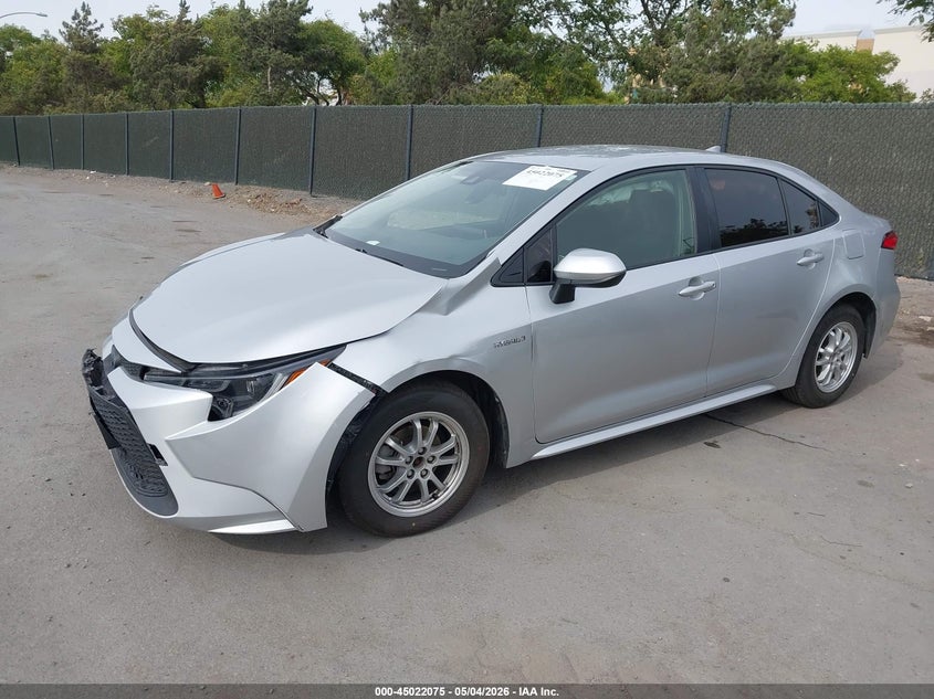 2021 Toyota Corolla VIN JTDEAMDE7MJ015675 IAAI salvage auction — RIGHT FRONT, Salvage (California), sold $1,650 on 2026-07-29 (photo 2)