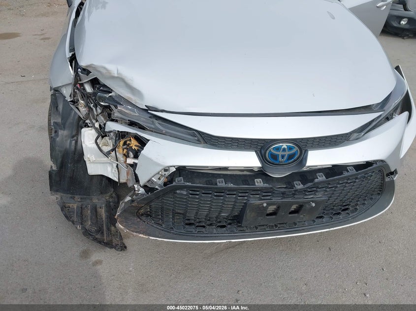 2021 Toyota Corolla VIN JTDEAMDE7MJ015675 IAAI salvage auction — RIGHT FRONT, Salvage (California), sold $1,650 on 2026-07-29 (photo 6)