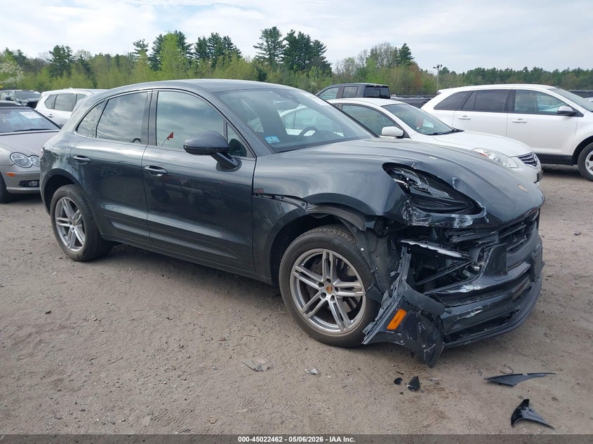 2024 Porsche Macan VIN WP1AA2A5XRLB06683 IAAI salvage auction — RIGHT FRONT, Salvage Title, sold $21,500 on 2026-08-14 (photo 1)