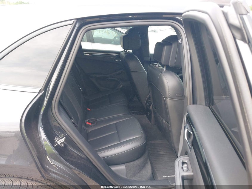 2024 Porsche Macan VIN WP1AA2A5XRLB06683 IAAI salvage auction — RIGHT FRONT, Salvage Title, sold $21,500 on 2026-08-14 (photo 8)