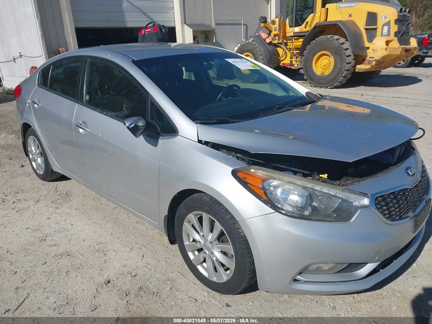 2014 Kia Forte VIN KNAFX4A88E5109461 IAAI salvage auction — FRONT END, Salvage (Massachusetts), sold $525 on 2026-07-07 (photo 1)