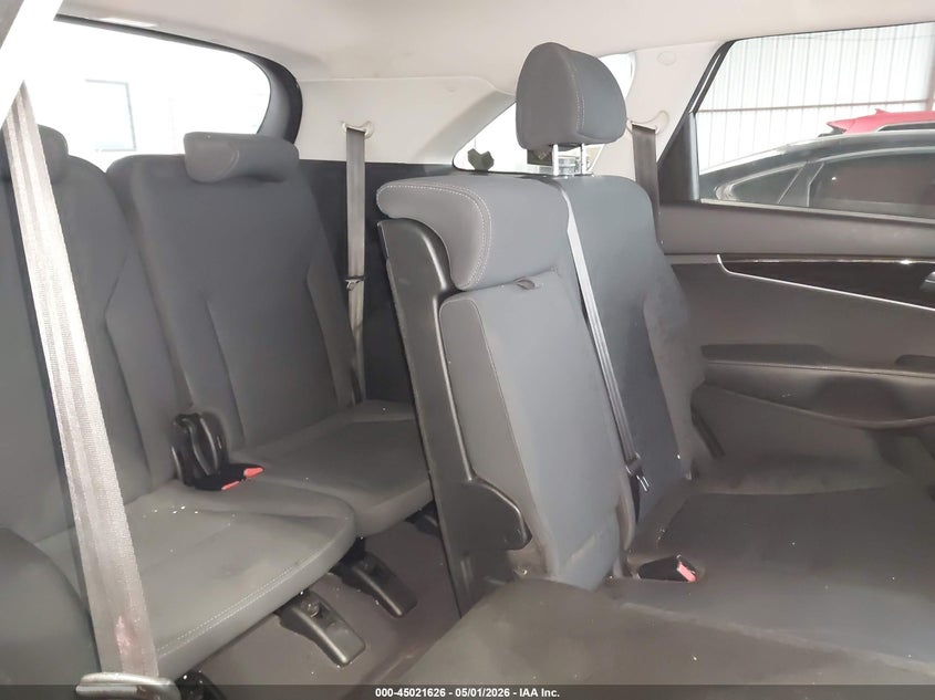 2019 Kia Sorento VIN 5XYPG4A36KG518041 IAAI salvage auction — RIGHT SIDE, Original (Texas), sold $3,100 on 2026-07-09 (photo 8)