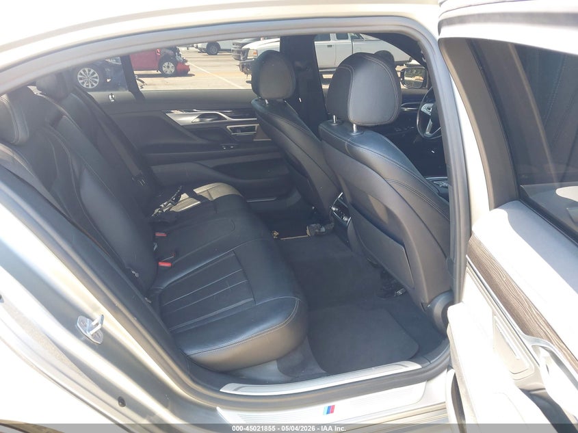 2019 BMW 7er VIN WBA7E2C52KB217251 IAAI salvage auction — FRONT END, Salvage (North Carolina), sold $10,900 on 2026-07-11 (photo 8)