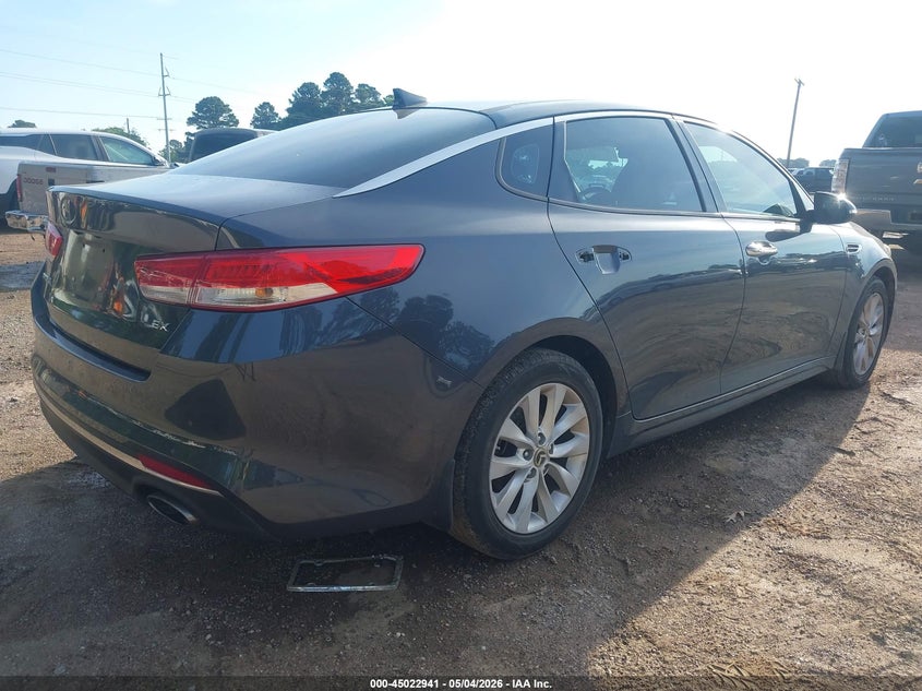 2017 Kia Optima VIN 5XXGU4L38HG127136 IAAI salvage auction — FRONT END, Salvage (Texas), sold $25 on 2026-07-30 (photo 4)