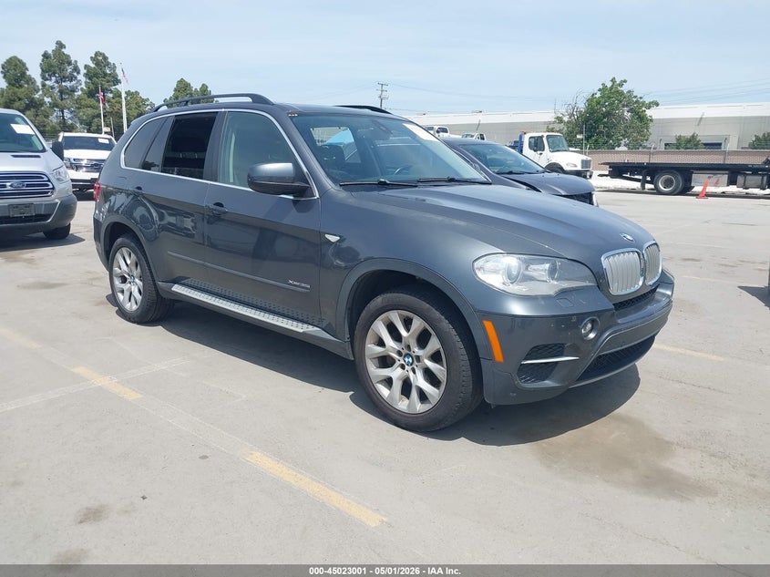 2013 BMW X5 VIN 5UXZV4C51D0E11051 IAAI salvage auction — NORMAL WEAR, Clear - Dealer Only (California), sold $675 on 2026-07-13 (photo 1)