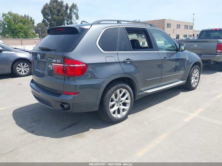 2013 BMW X5 VIN 5UXZV4C51D0E11051 IAAI salvage auction — NORMAL WEAR, Clear - Dealer Only (California), sold $675 on 2026-07-13 (photo 4)