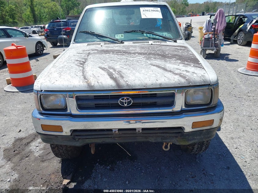 1994 Toyota Pickup VIN JT4RN01P9R7069214 IAAI salvage auction — ALL OVER, Clear (Virginia), sold $2,350 on 2026-07-07 (photo 6)