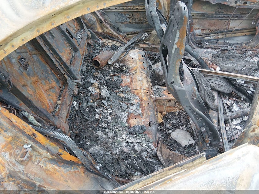 2014 Mercedes-benz Cla-klasse VIN WDDSJ4GB8EN113828 IAAI salvage auction — BURN, Junking Certificate (Mississippi), sold $100 on 2026-08-06 (photo 8)