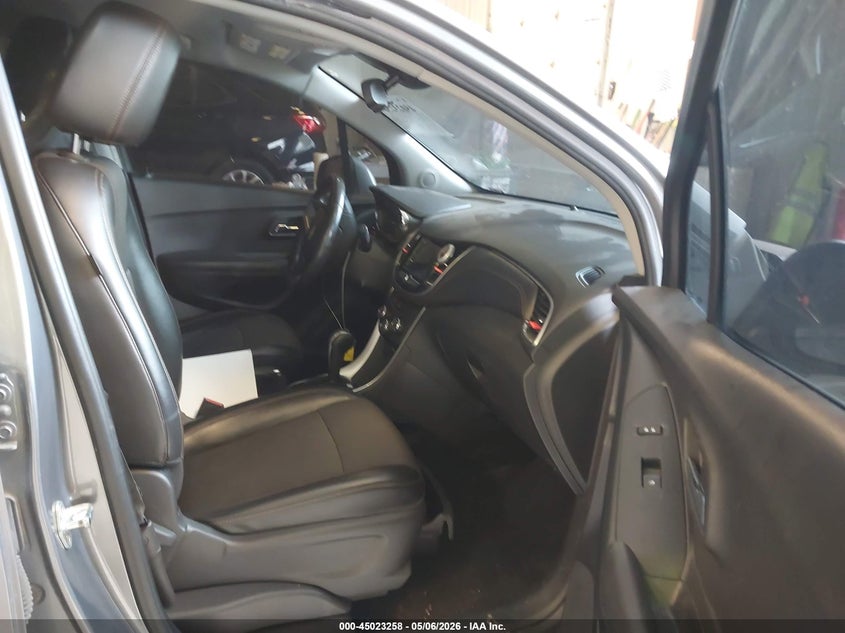 2019 Chevrolet Trax VIN KL7CJLSB3KB942865 IAAI salvage auction — FRONT END, Clear (Michigan), sold $1,150 on 2026-07-28 (photo 5)