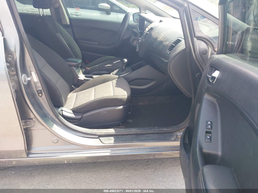 2016 Kia Forte VIN KNAFK5A85G5650622 IAAI salvage auction — LEFT REAR, Salvage (Illinois), sold $375 on 2026-07-21 (photo 5)
