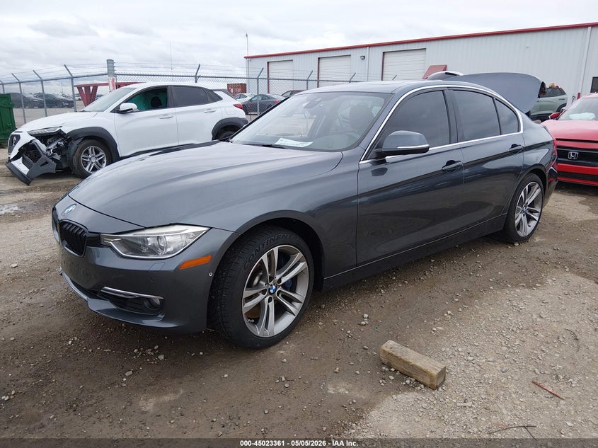2015 BMW 3er VIN WBA3B9G56FNR93607 IAAI salvage auction — REAR END, Salvage (Kansas), sold $2,000 on 2026-07-17 (photo 2)