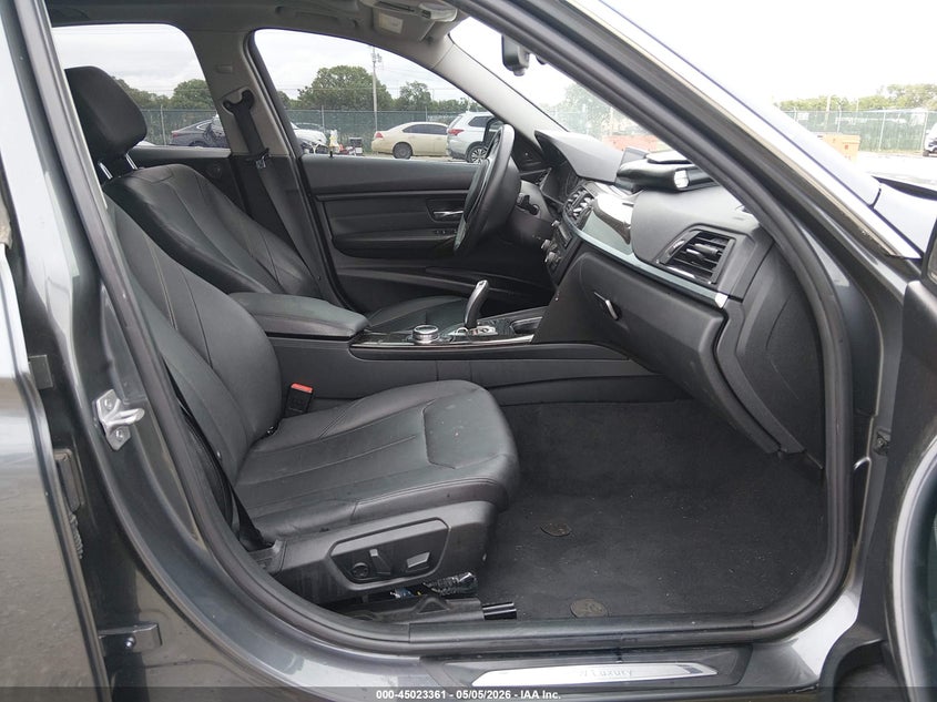 2015 BMW 3er VIN WBA3B9G56FNR93607 IAAI salvage auction — REAR END, Salvage (Kansas), sold $2,000 on 2026-07-17 (photo 5)
