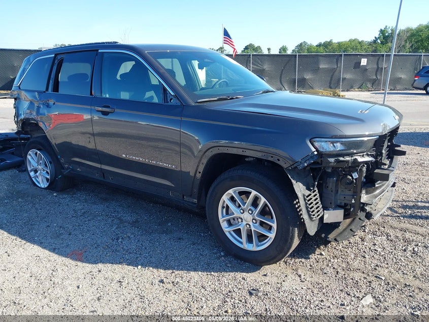2025 Jeep Grand cherokee VIN 1C4RJGAG9SC314899 IAAI salvage auction — FRONT & REAR, Clear (South Carolina), sold $14,750 on 2026-07-29 (photo 1)