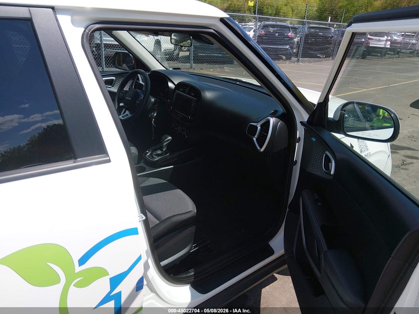 2025 Kia Soul VIN KNDJ23AU7S7927668 IAAI salvage auction — REAR END, Salvage (Connecticut), sold $5,350 on 2026-07-09 (photo 5)