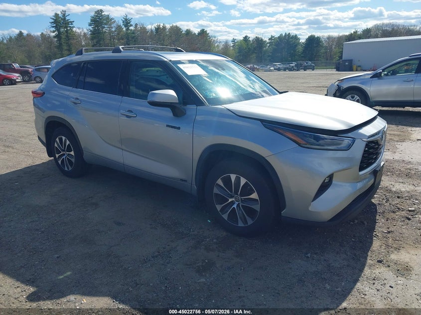 2021 Toyota Highlander VIN 5TDGBRCH8MS064045 IAAI salvage auction — BIO HAZARD, Salvage (Massachusetts), sold $19,000 on 2026-07-10 (photo 1)