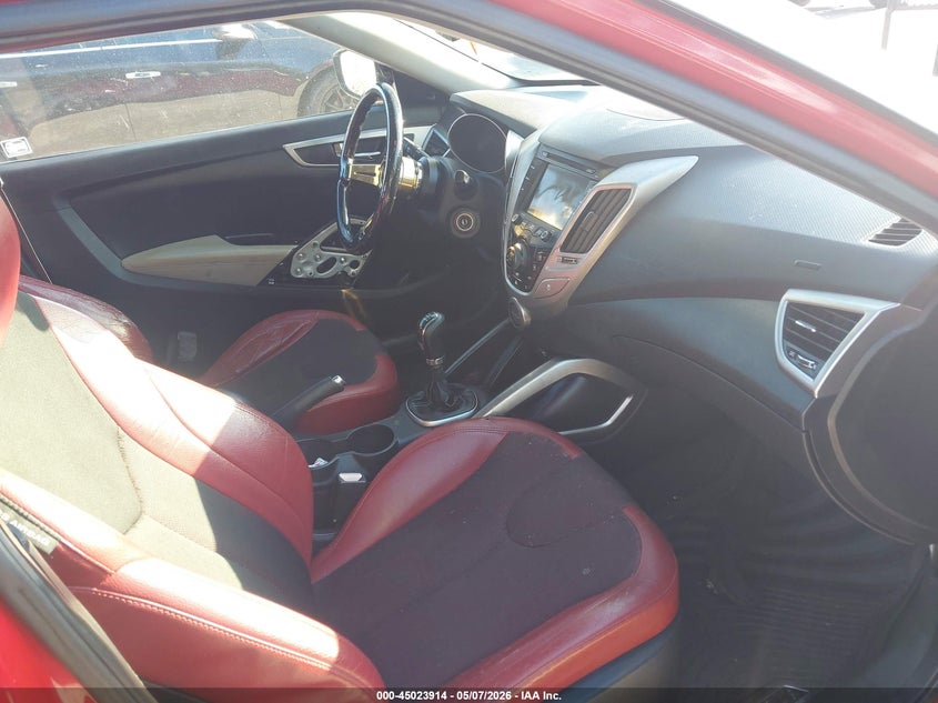 2013 Hyundai Veloster VIN KMHTC6AD0DU126197 IAAI salvage auction — NORMAL WEAR, Clear (Montana), sold $225 on 2026-07-08 (photo 5)